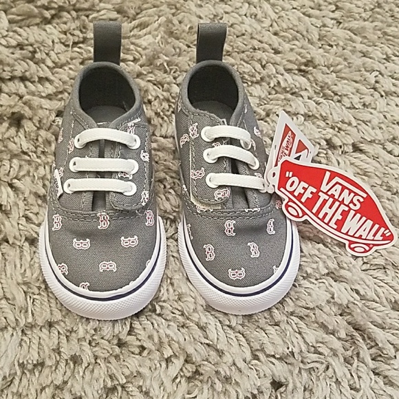 Vans Other - Vans "Off the Wall" toddler size 4 Velcro shoes